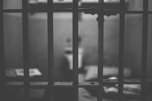 Senior staff at E.ON and British Gas jailed for accepting bribes