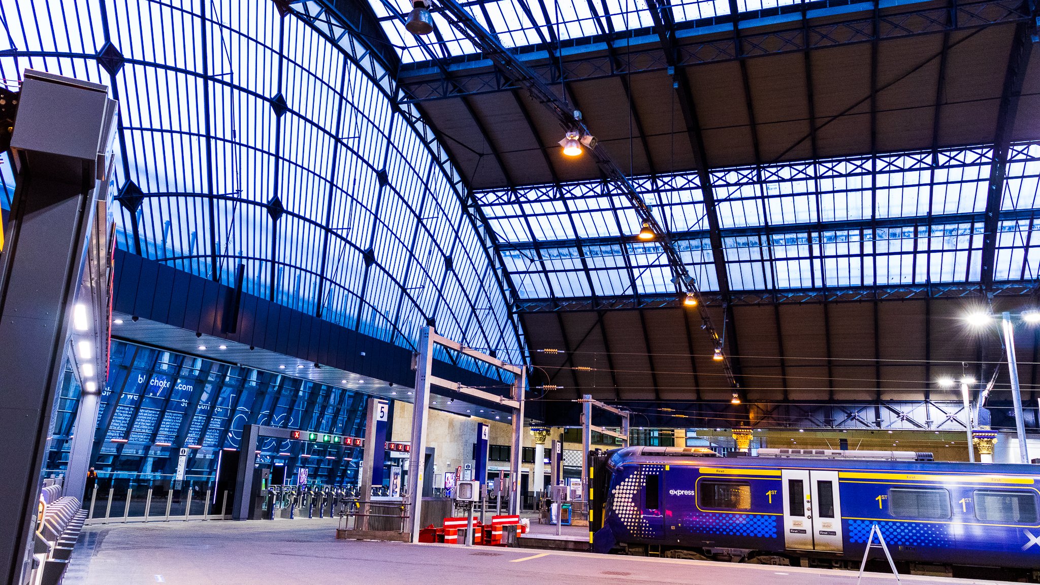 First Minister marks completion of £120m Glasgow Queen Street rebuild