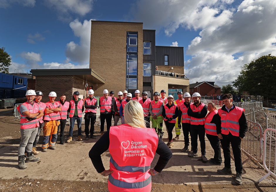 Robertson Construction staff 'go pink' in support of Organ Donation Week