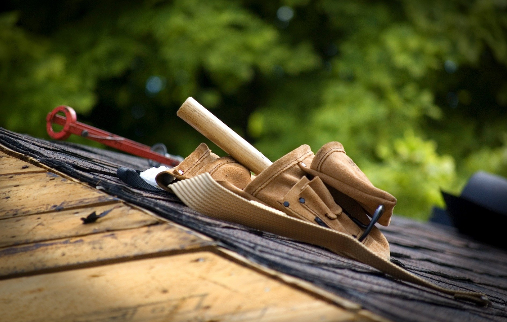 Roofing firm boss gets £15,000 fine after worker falls to his death