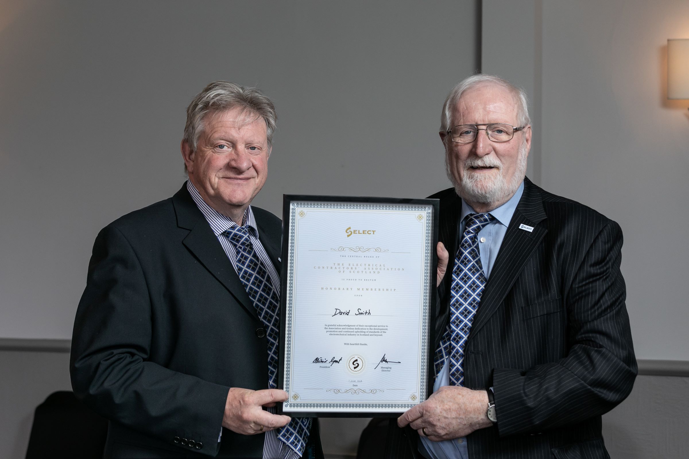 Past president David Smith awarded SELECT honorary membership