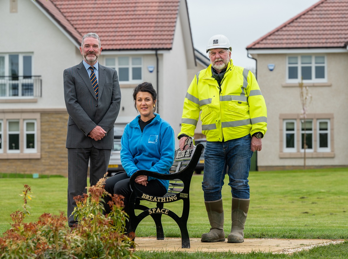 Cala unveils new bench to help boost mental health awareness