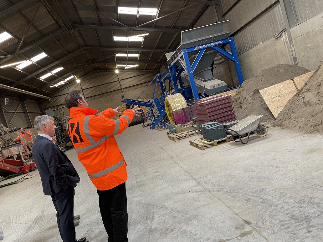 Kenoteq welcomes Ivan McKee to East Lothian sustainable brick factory