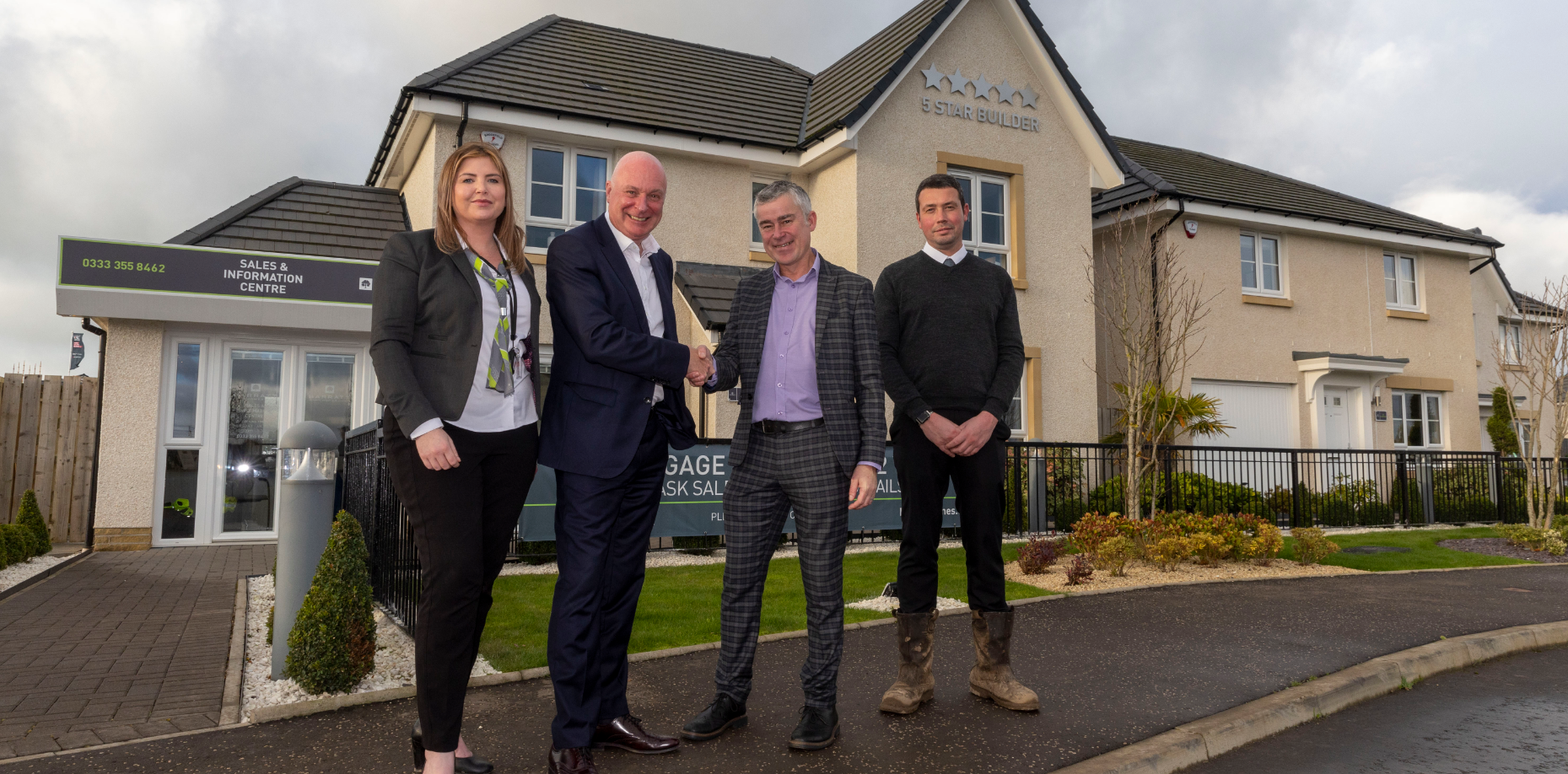 Barratt welcomes Kilmarnock MP to Lairds Brae development