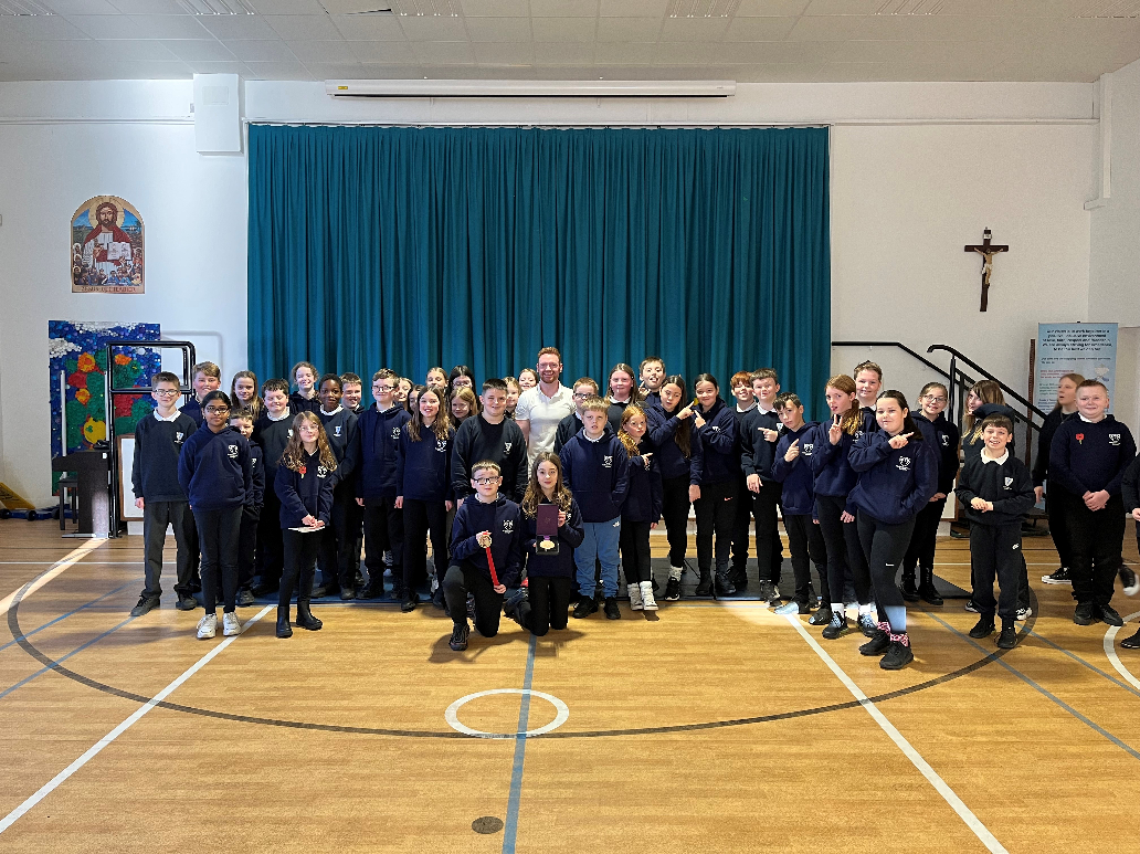 Persimmon helps Team GB gymnast inspire primary pupils