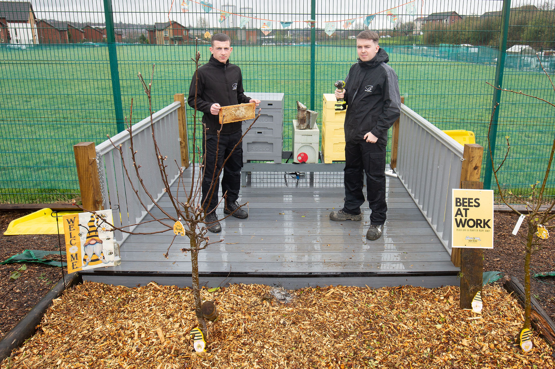 City Building helps Drumchapel community garden install new beehives