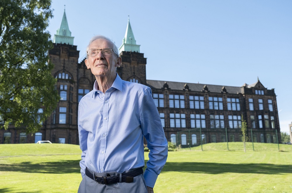 In Pictures: Former Jordanhill Principal returns to David Stow building 50 years on