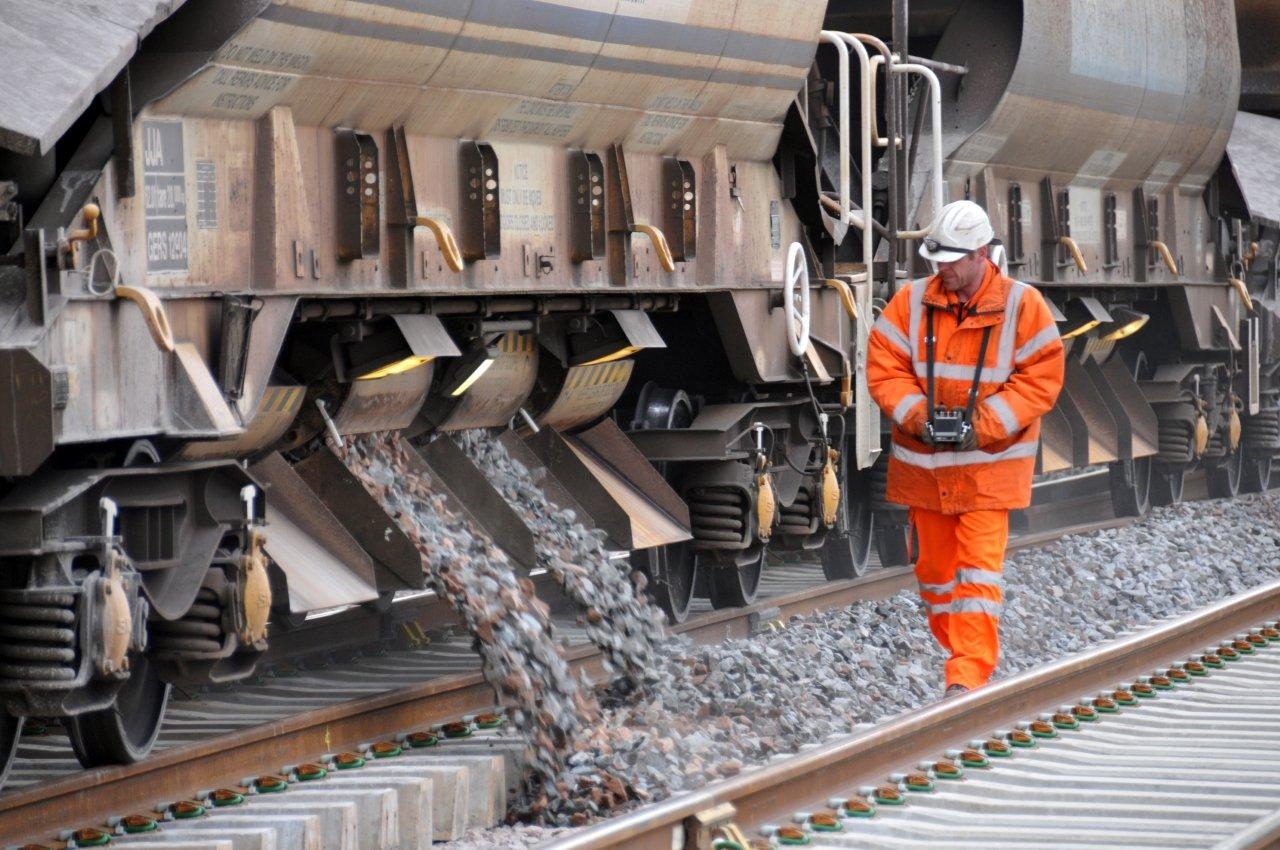 Network Rail moves to immediate payments for suppliers