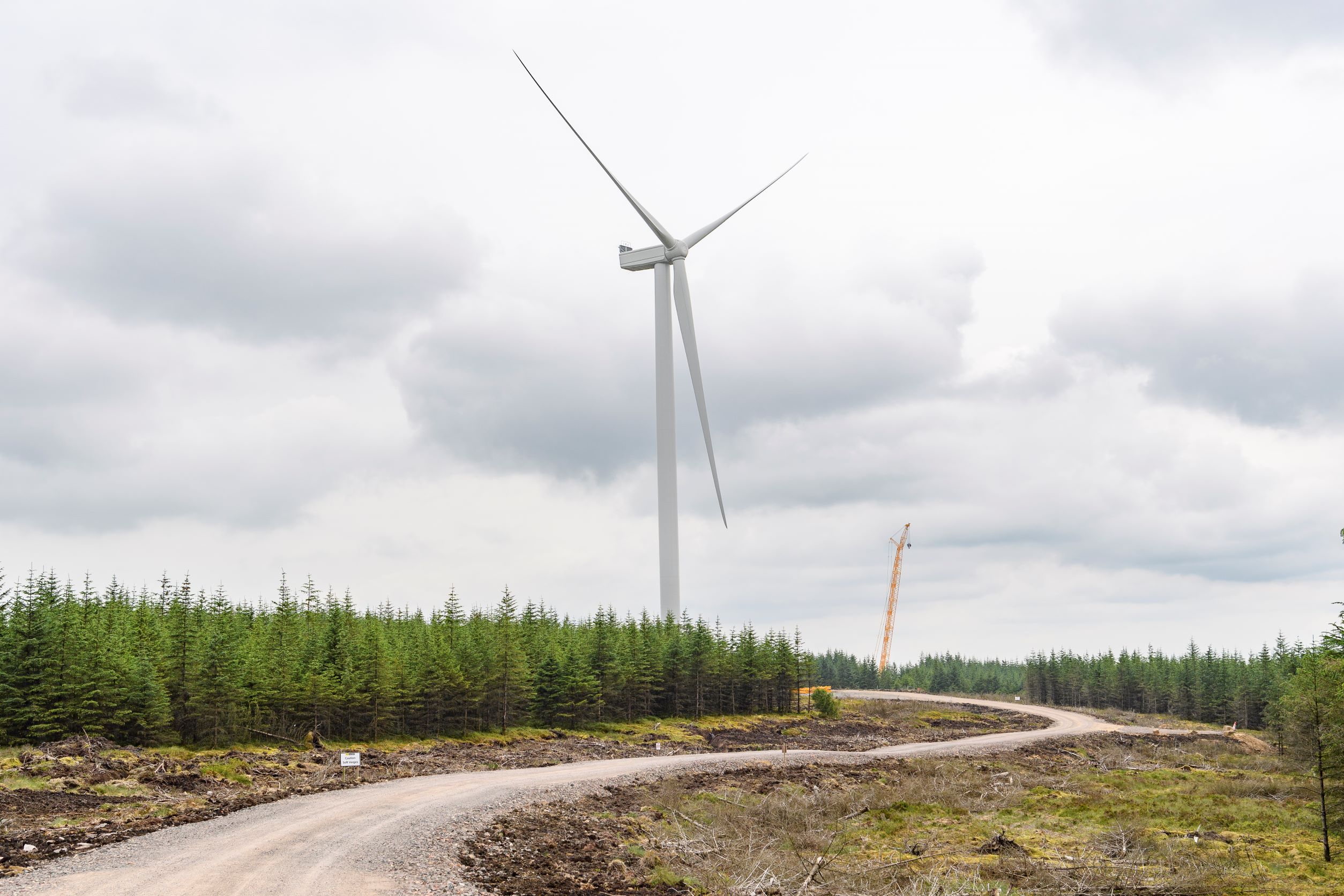 First turbine installed at Kype Muir wind farm extension