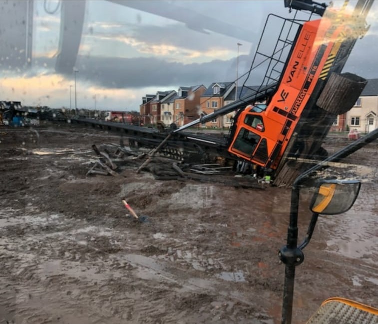 Piling rig topples at Bishopton housing site