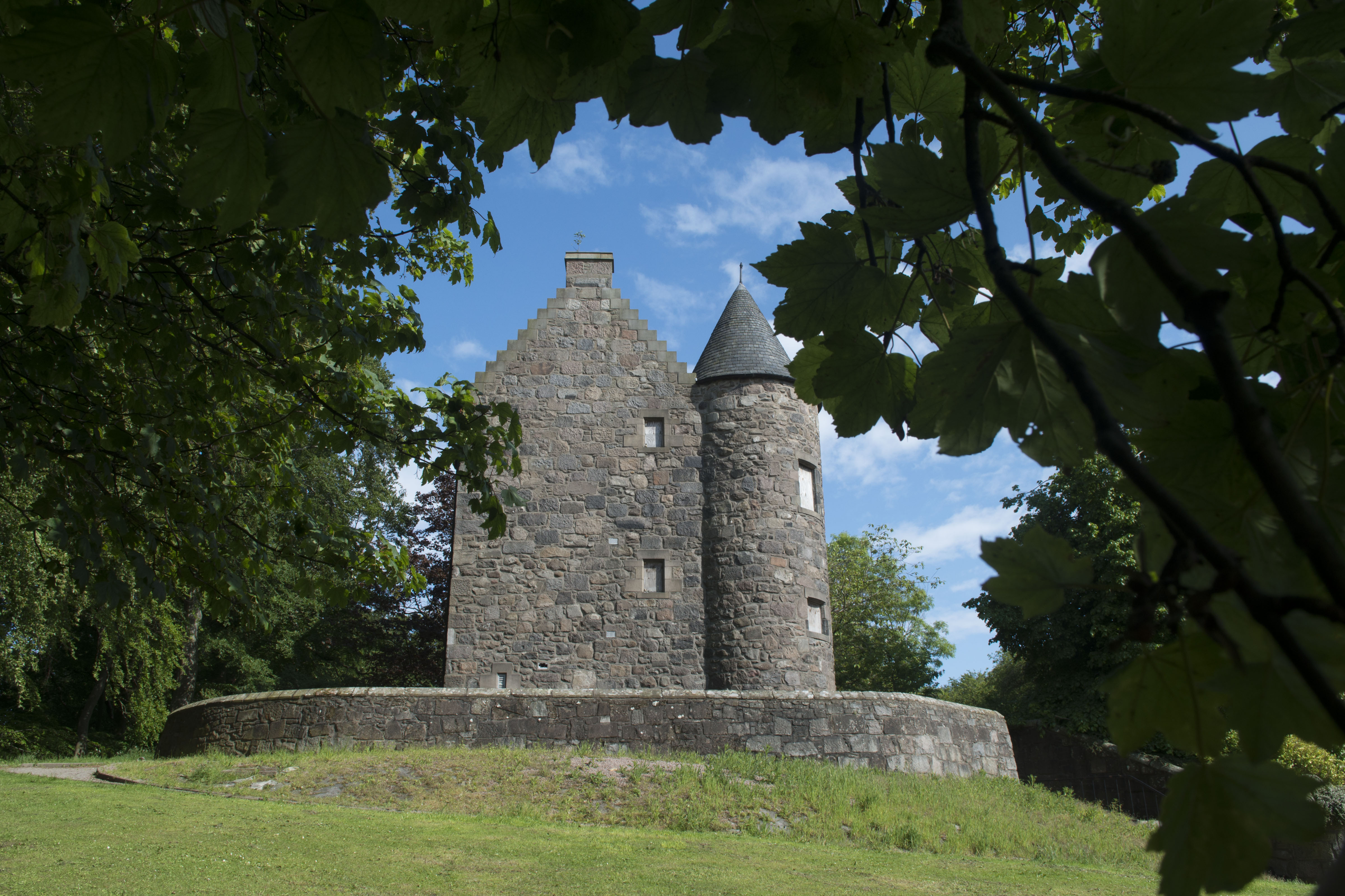 Community trust plans to extend and restore Aberdeen's Wallace Tower