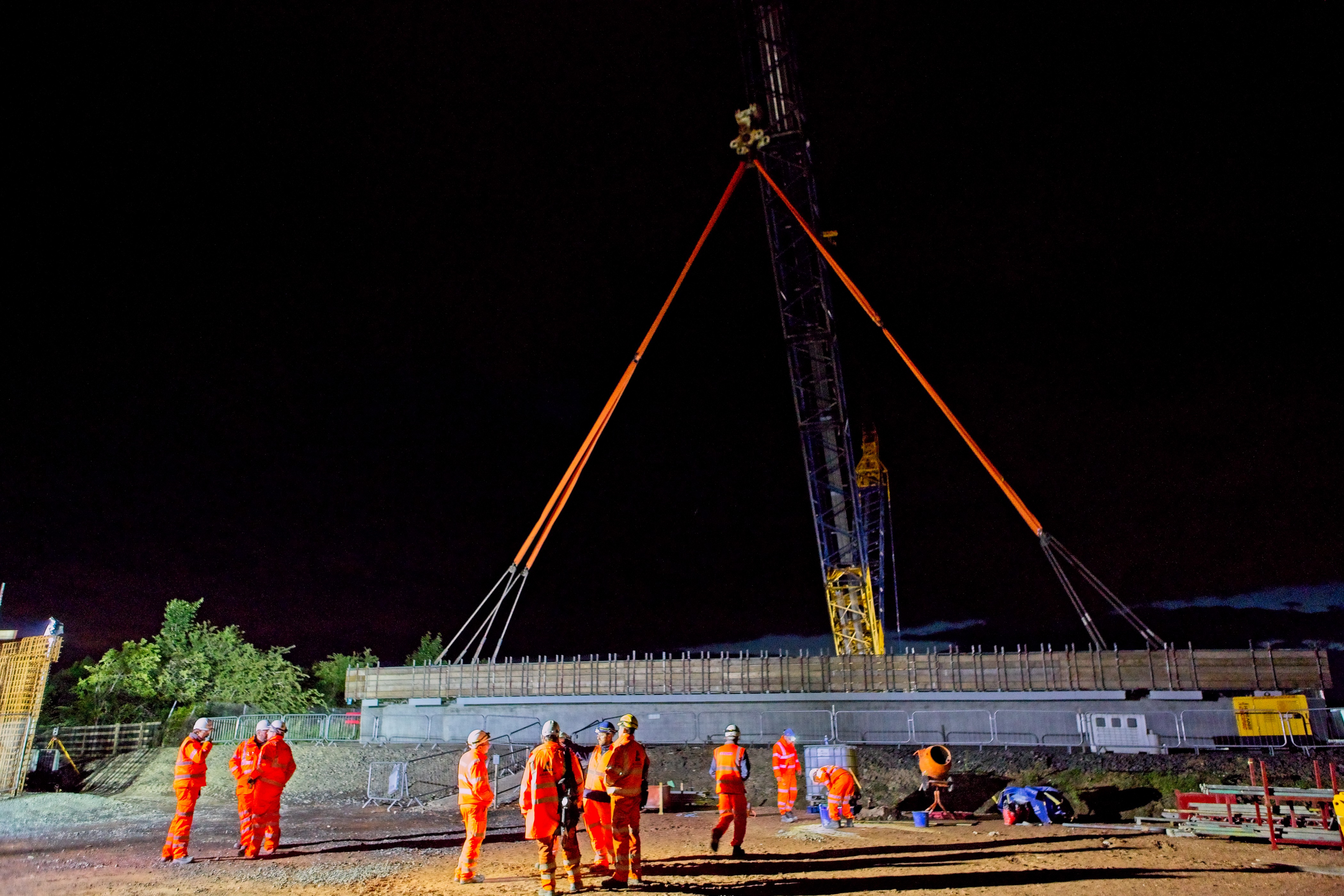 In Pictures: Giant 100-tonne beams installed for new dual-lane Winchburgh Overbridge