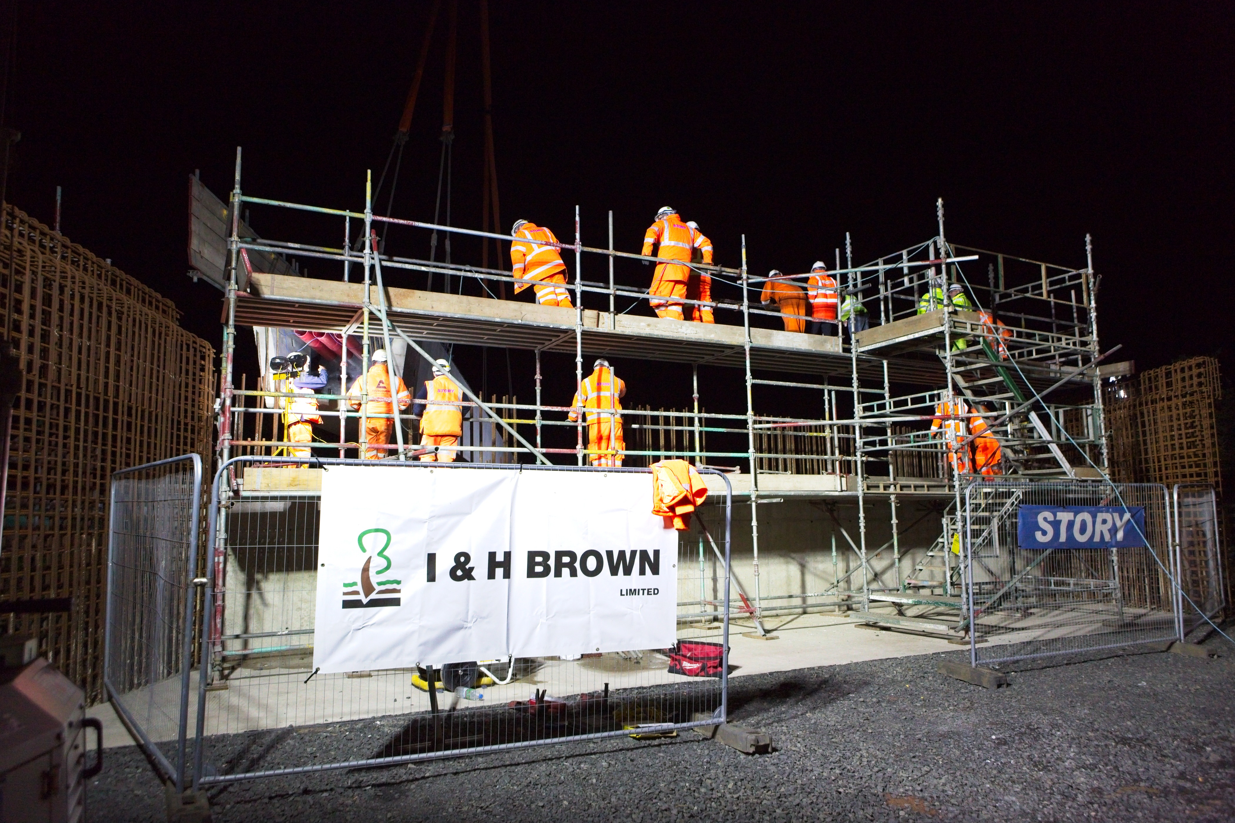 In Pictures: Giant 100-tonne beams installed for new dual-lane Winchburgh Overbridge