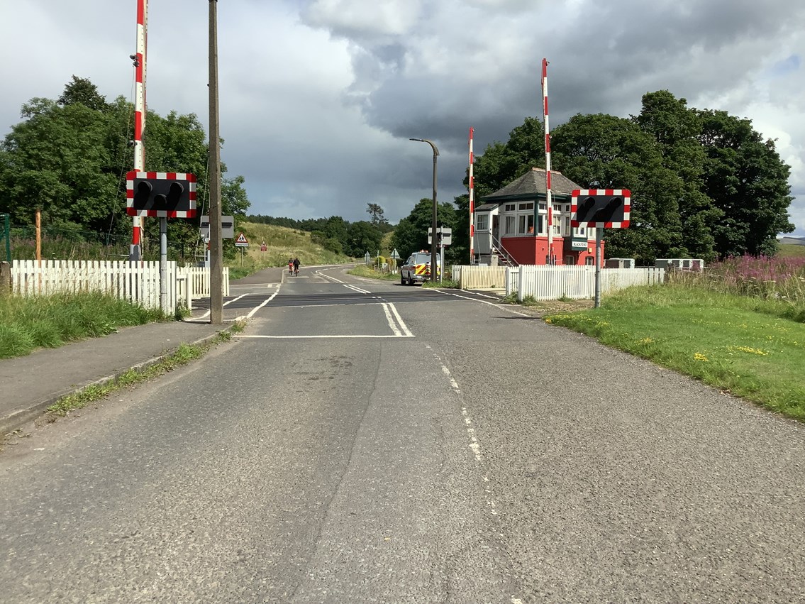 Level crossing to temporarily close in Blackford to enable improvement works