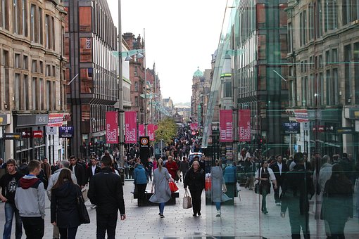 UK's empty high street retail spaces 'could deliver 25,000 new homes'