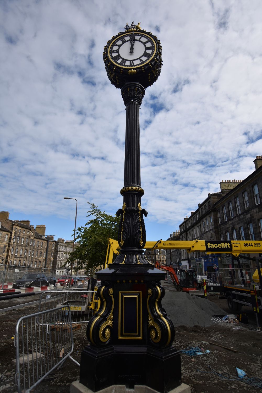 Historic clock returned to Leith Walk