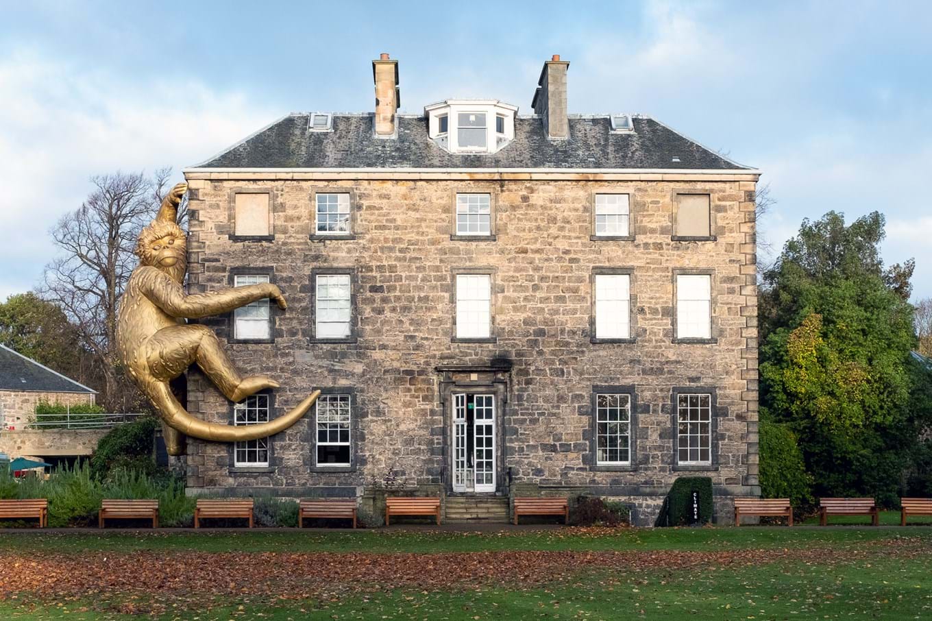 And finally... 45ft Golden Monkey scales Inverleith House