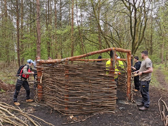 Local trainees rally round to begin Lochore Meadows roundhouse rebuild