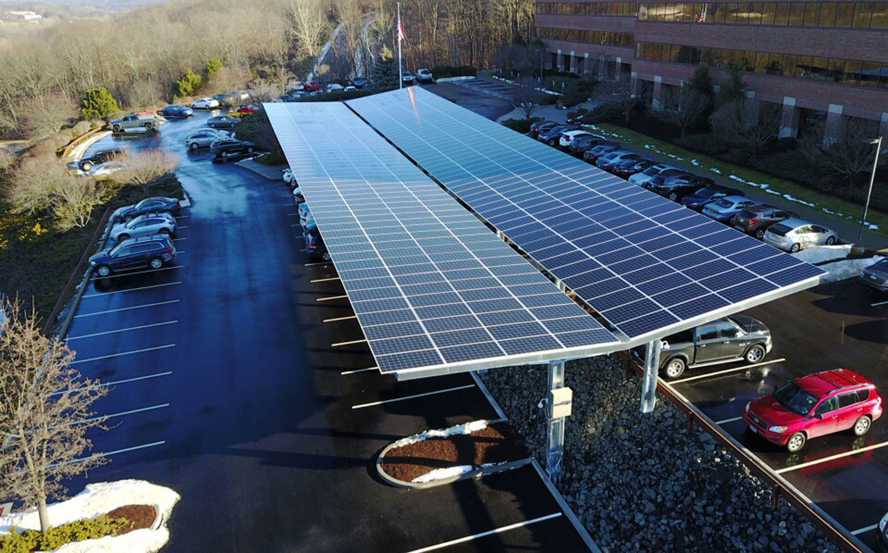 Powering UK businesses and councils toward net zero – at zero cost