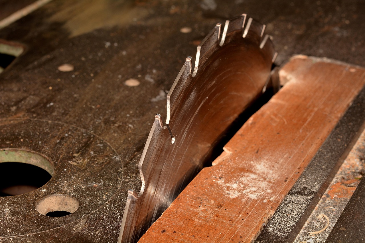 Construction company fined £40,000 after apprentice's table saw injury