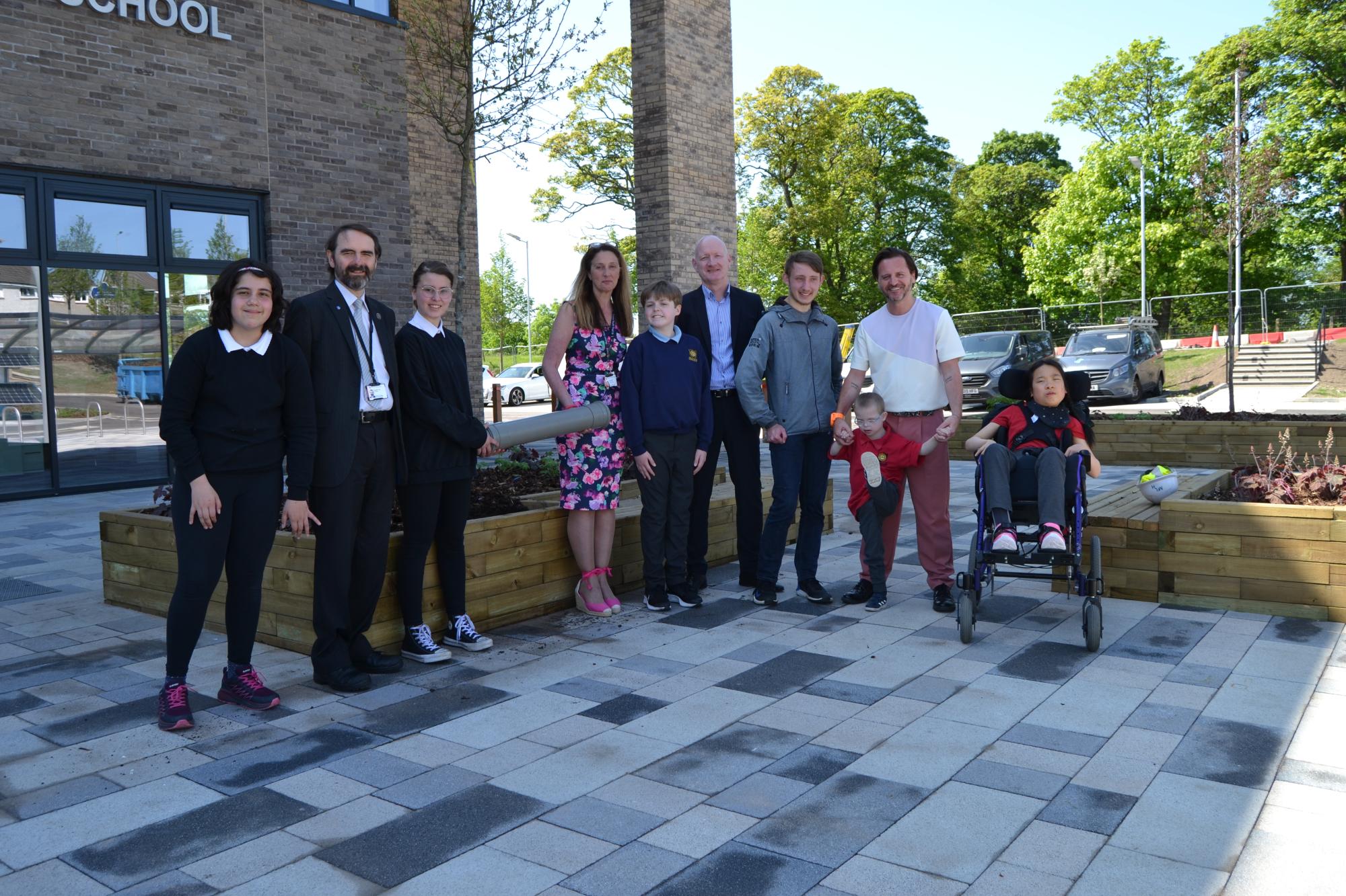 History made at new Woodland View School as time capsule is buried