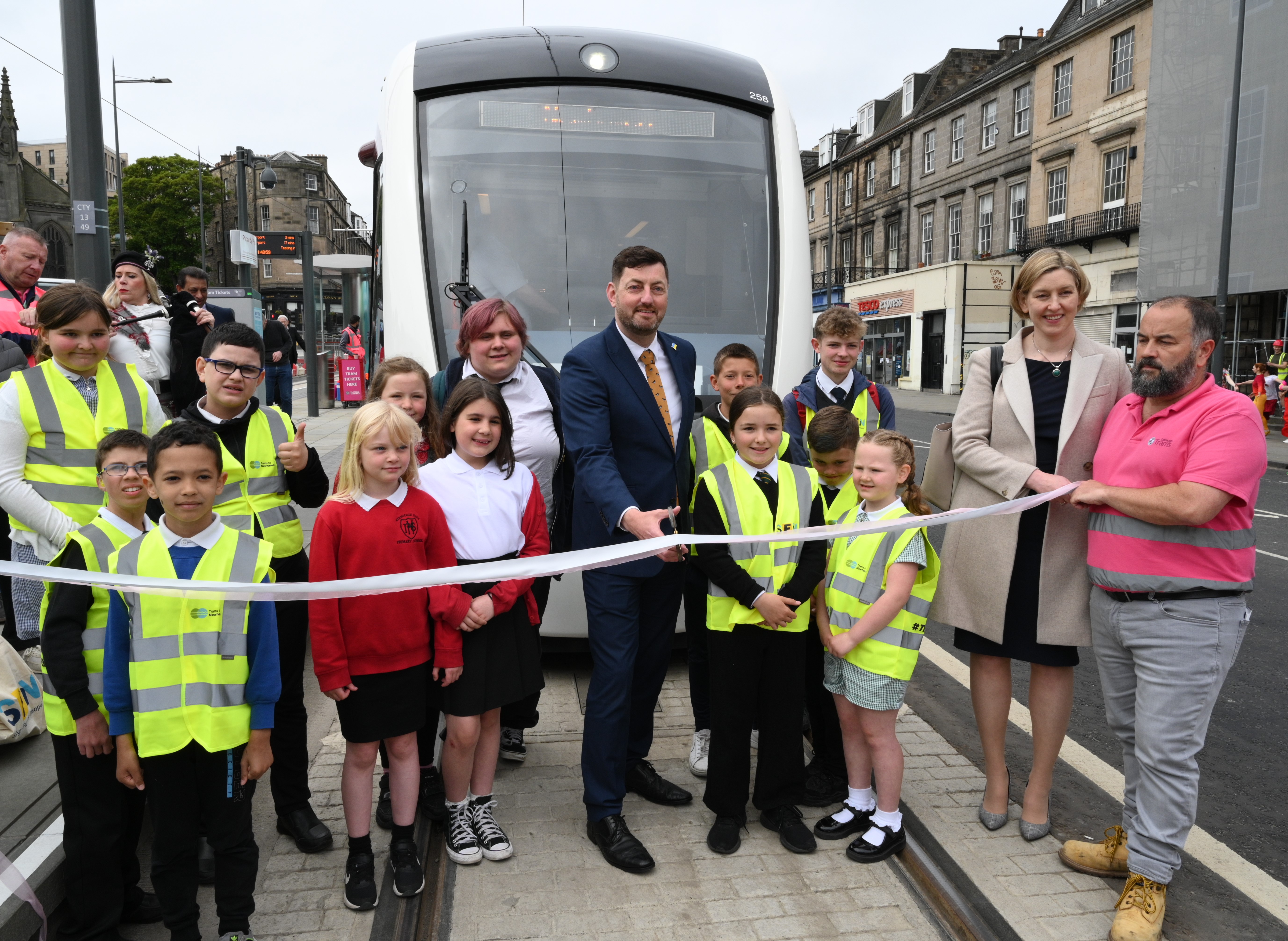 Passenger services launched on Trams to Newhaven project